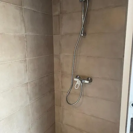 Maison La Capucine Sur Quai De Seine, Wifi, Machine A Laver, Parking Prive Gratuit Holiday home Vernon (Eure)