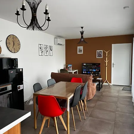 Maison La Capucine Sur Quai De Seine, Wifi, Machine A Laver, Parking Prive Gratuit * Vernon (Eure)